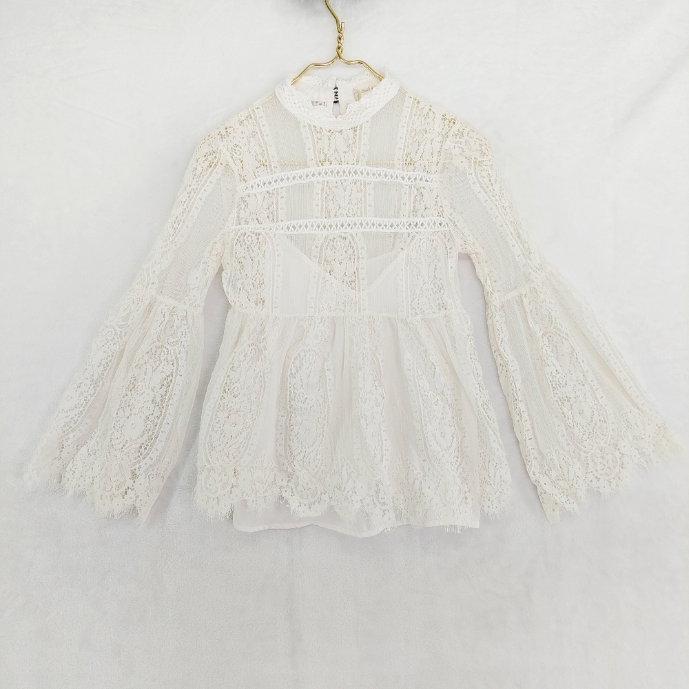 Altar'd State Atalaya White Lace Trumpet Long Sleeve Mock Neck Blouse P3927 - Picture 2 of 9